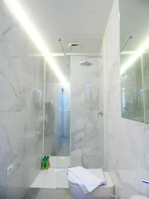 Isola Apartment Pastrengo Milan